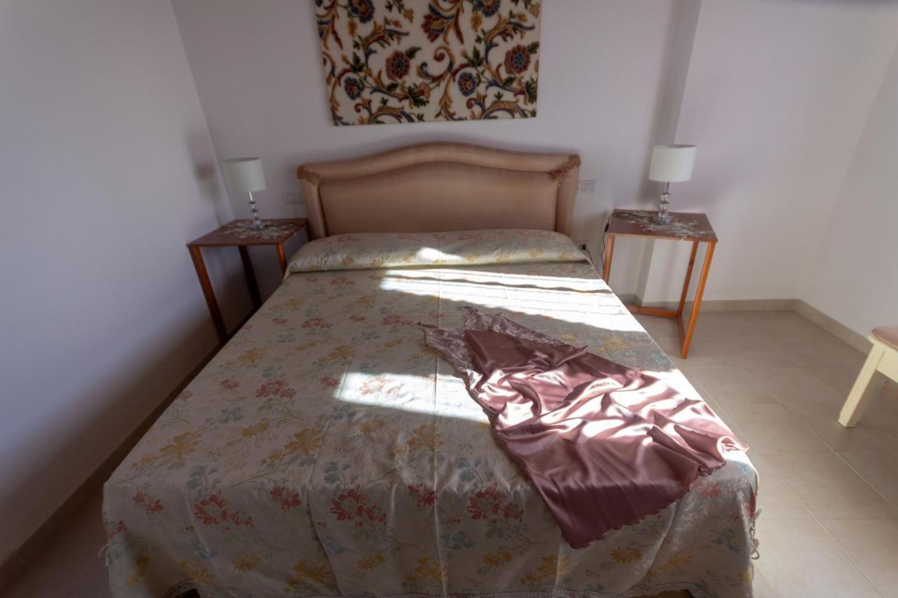 Sole&Mare Bed & Breakfast ควาร์ตุกชู ภายนอก รูปภาพ